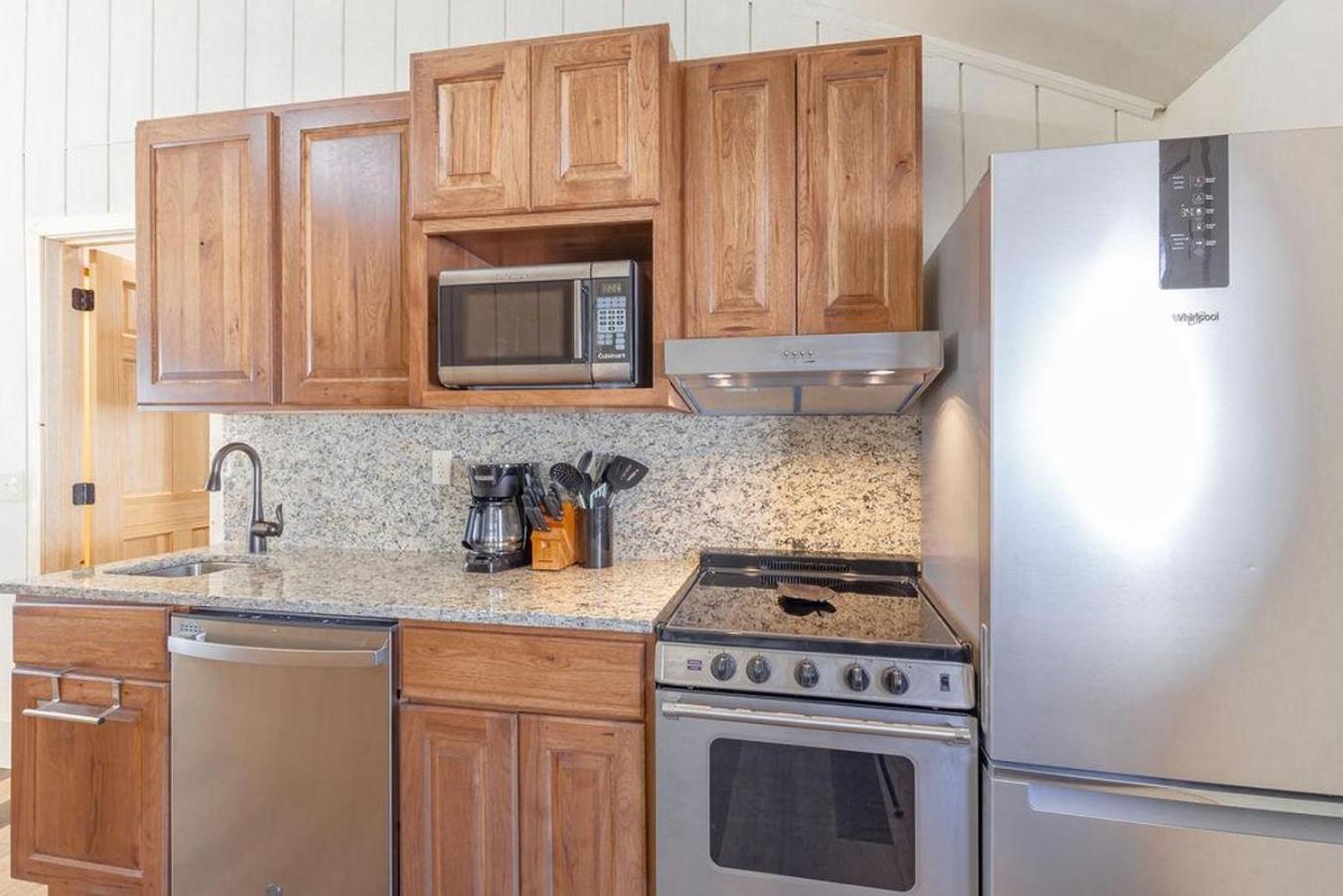 Cozy Bear Den - Sauna New Kitchen Fireplace Large Tv Wifi Indoor Sauna Tofte Extérieur photo